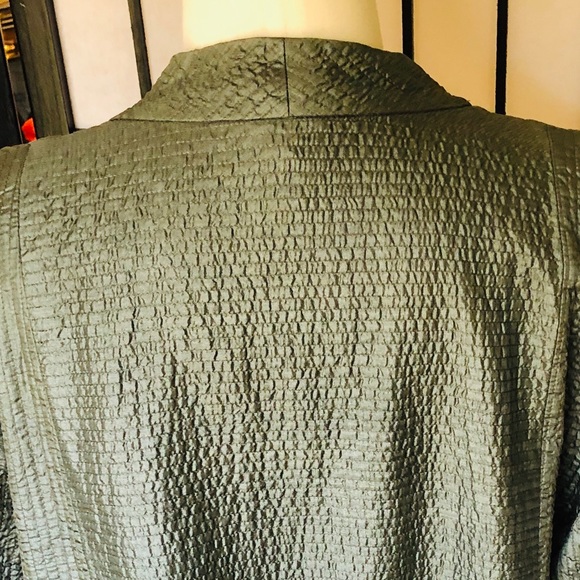 Eileen Fisher Olive Green Tussah Silk Blazer - Picture 8 of 8